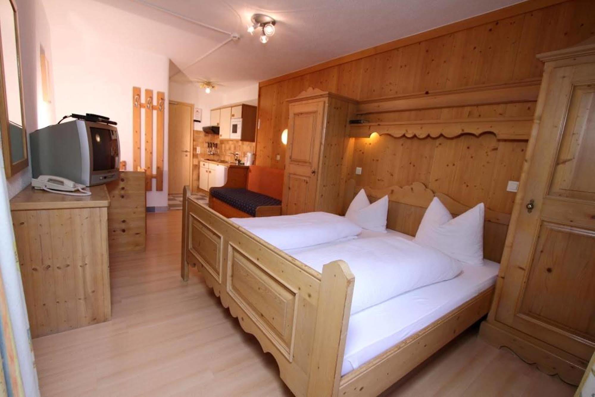 Landhaus Edelweiss Sankt Leonhard im Pitztal Ngoại thất bức ảnh