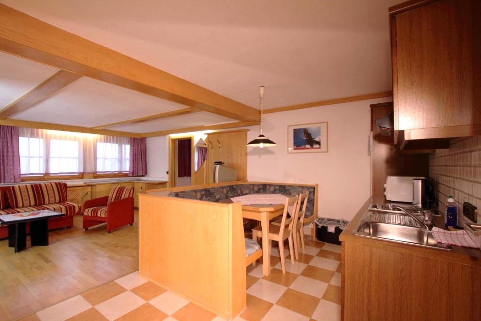 Landhaus Edelweiss Sankt Leonhard im Pitztal Ngoại thất bức ảnh